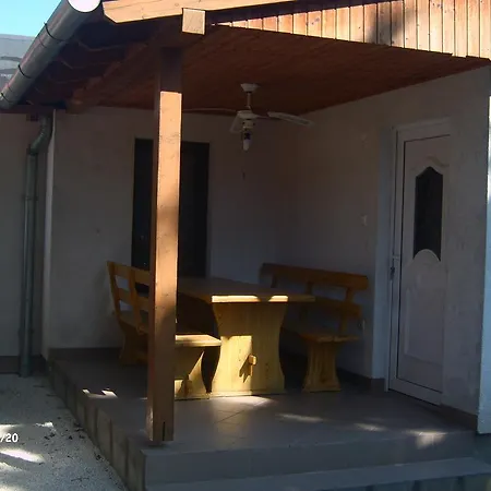 Nusi Balatonboglár